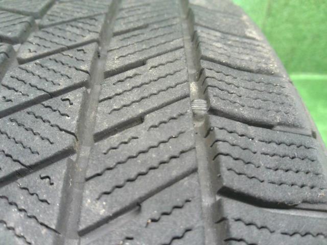 【中古】15インチ 冬 スタッドレスタイヤ 185/60R15 1本 ブリヂストン 23年製 BLIZZAK VRX3  自社品番240783
