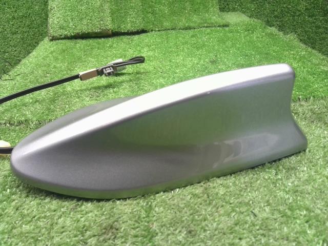 【中古】シャトル 6AA-GP7 アンテナ 39150-TD4-J01ZK 自社品番240783 NH830M