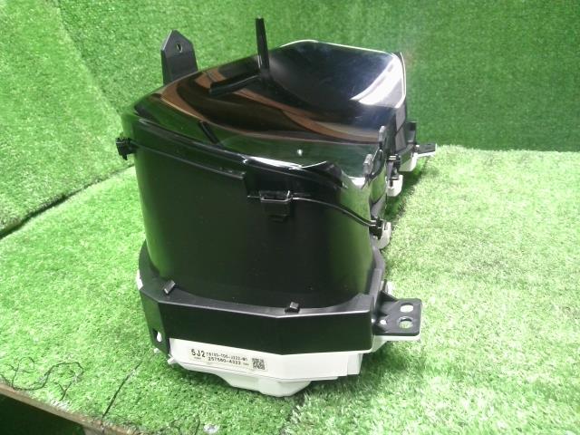 【中古】シャトル 6AA-GP7 スピードメーター 78100-TD5-J22 自社品番240783 NH830M