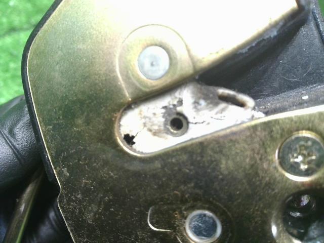 【中古】テリオスキッド TA-J111G 左フロントドアロック 69040-87409 自社品番240785 S07