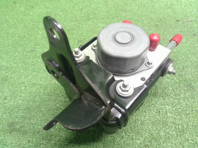 【中古】ウェイク DBA-LA700S ＡＢＳ ブレーキアクチュエーター 44050-B2C40 自社品番240787 W24