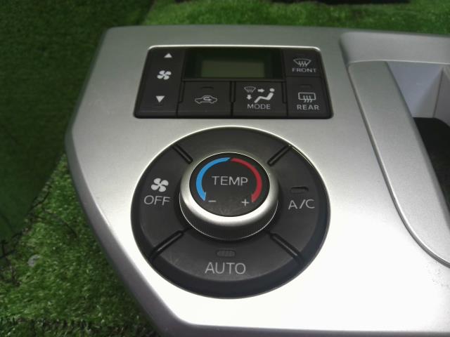 【中古】ウェイク DBA-LA700S エアコン AC スイッチパネル 55910-B2540 自社品番240787 W24