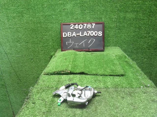 【中古】ウェイク DBA-LA700S フューエルリッドオープナー 77037-B2030 自社品番240787 W24