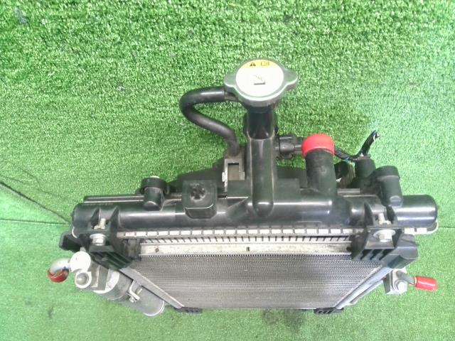 【中古】ｅＫワゴン DBA-B11W ラジエーター コンデンサー 電動ファン 1350A887 自社品番240788 X42