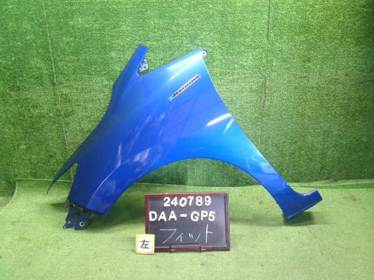 【中古】フィット DAA-GP5 左フロントフェンダー 60261-T5A-J00ZZ 自社品番240789 B593M