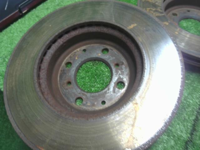 【中古】フィット DAA-GP5 フロントディスクローター 45251-T9P-J00 自社品番240789 B593M