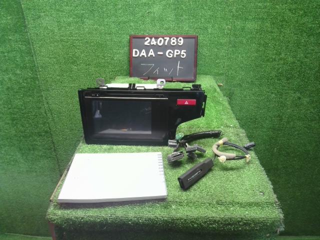 【中古】フィット DAA-GP5 カーナビゲーション ミツビシ NR-222JH  自社品番240789 B593M