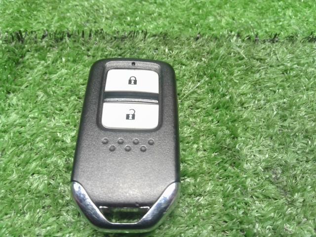 【中古】フィット DAA-GP5 キーレスリモコン スマートキー 72147-T5C-J01 自社品番240789 B593M