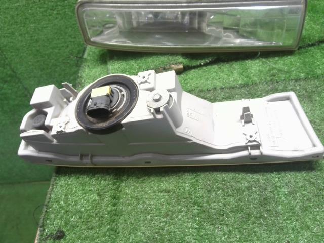 【中古】タント CBA-L385S 左右フォグランプ ライト 08569-K2001 自社品番250001 W24