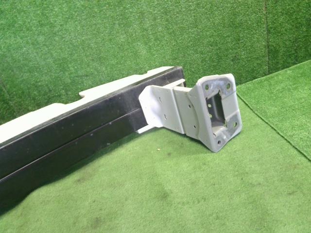 【中古】リーフ ZAA-ZE1 フロントバンパー リーンホースメント 62032-5SA0A 自社品番250002 XBK