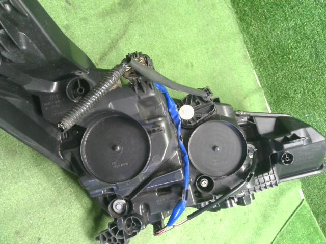 【中古】リーフ ZAA-ZE1 左ヘッドランプ ライト 26060-5SK5A 自社品番250002 XBK