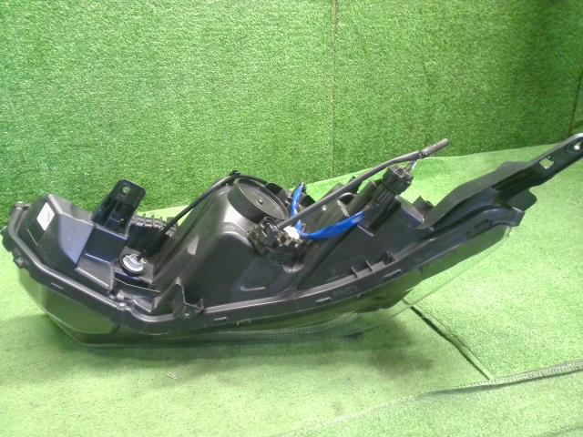 【中古】リーフ ZAA-ZE1 左ヘッドランプ ライト 26060-5SK5A 自社品番250002 XBK