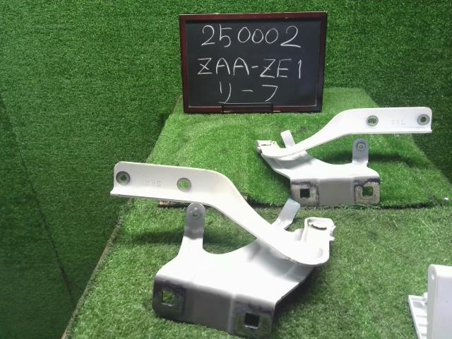 【中古】リーフ ZAA-ZE1 ボンネットヒンジ  自社品番250002 XBK