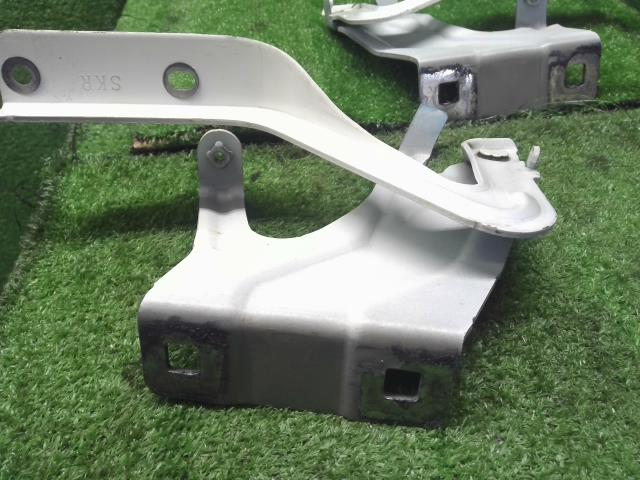 【中古】リーフ ZAA-ZE1 ボンネットヒンジ  自社品番250002 XBK