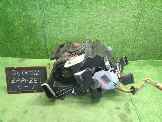 【中古】リーフ ZAA-ZE1 カーヒーター ブロアケース 27210-5SK7A 自社品番250002 XBK