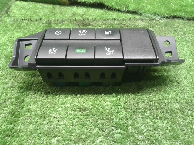 【中古】リーフ ZAA-ZE1 運転席スイッチパネル 25198-5SA0A 自社品番250002 XBK