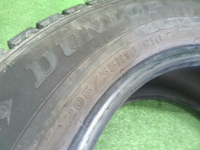 【中古】16インチ 冬 スタッドレスタイヤ 205/55R16 4本 ダンロップ  自社品番250007