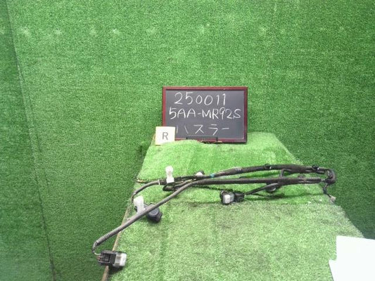 【中古】ハスラー 5AA-MR92S リアバンパー ソナー  自社品番250011 ZVD