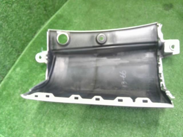 【中古】セレナ DAA-GNC27 右リアバンパーアッパーカバー  自社品番250012 K23