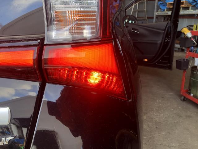 プリウス DAA-ZVW55 右テールランプ 右テールライト 運転席側 上下セット イチコ4720　81551-47470 自社品番250013