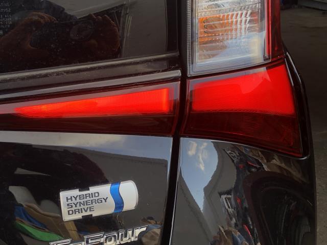 プリウス DAA-ZVW55 右テールランプ 右テールライト 運転席側 上下セット イチコ4720　81551-47470 自社品番250013