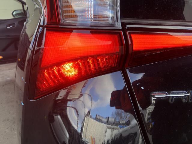 プリウス DAA-ZVW55 左テールランプ 左テールライト　助手席側 上下セット　イチコ4720 81561-47470 自社品番250013