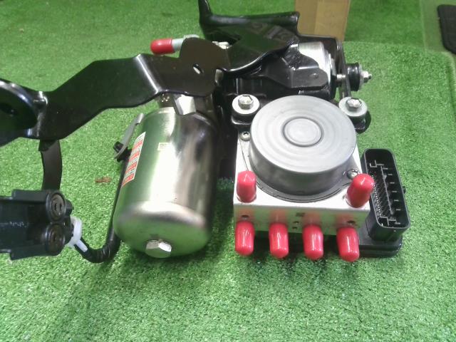 プリウス DAA-ZVW55 ABSアクチュエーター ブレーキマスターセット　47050-47C40 自社品番250013