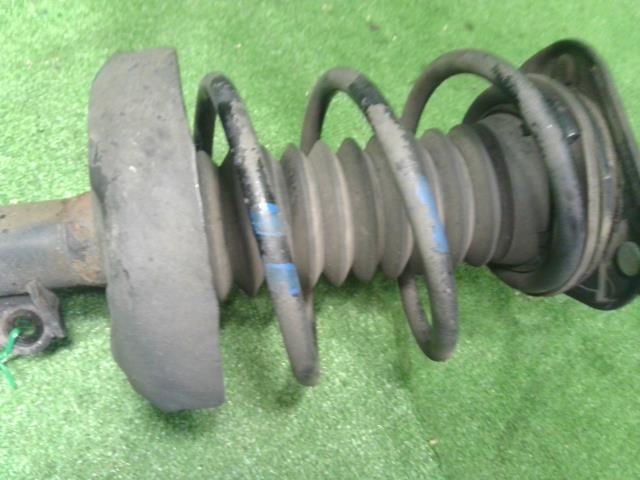 プリウス DAA-ZVW55 右フロントストラット 右F ナックル ロアアーム付　運転席側  48510-80A80 自社品番250013