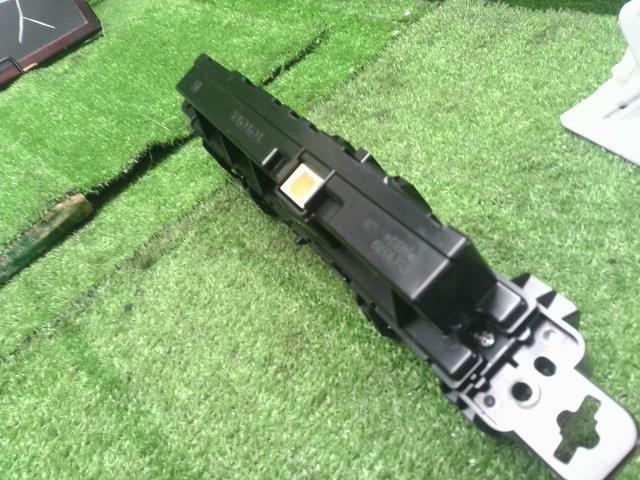 プリウス DAA-ZVW55 エアコンスイッチパネル ACスイッチパネル TOKAIRIKA 75H679 55900-47201 自社品番250013