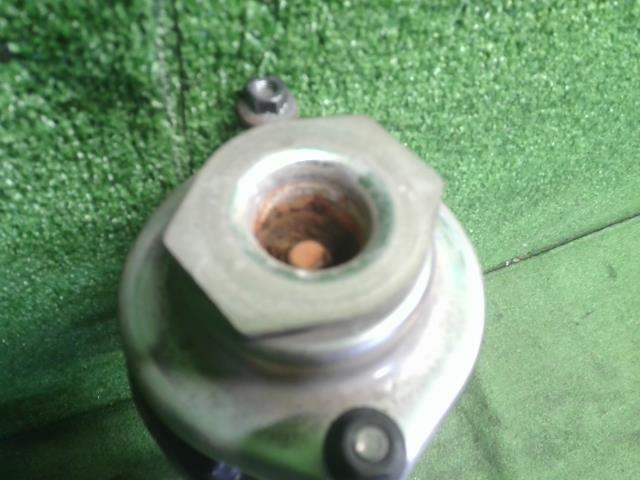 タント CBA-L385S 右フロントストラット 右Ｆストラット 運転席側 ショウワ 48510-B2810 自社品番250016