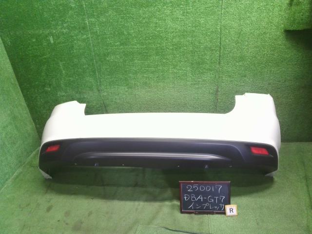 インプレッサ DBA-GT7 リアバンパー　Rバンパー　リフレクター　 57703FL230W6 自社品番250017　色K1X