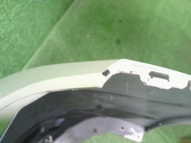 インプレッサ DBA-GT7 リアバンパー　Rバンパー　リフレクター　 57703FL230W6 自社品番250017　色K1X