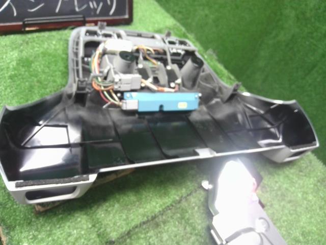 インプレッサ DBA-GT7 ルームランプ 前後　マップランプ　室内ライト　84601AG050ME 自社品番250017