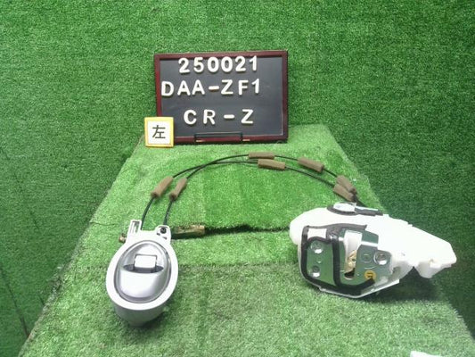 ＣＲ−Ｚ DAA-ZF1 左フロントドアロック インナーハンドル　助手席側　72150-SZT-J02 自社品番250021