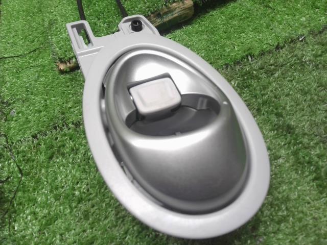 ＣＲ−Ｚ DAA-ZF1 左フロントドアロック インナーハンドル　助手席側　72150-SZT-J02 自社品番250021