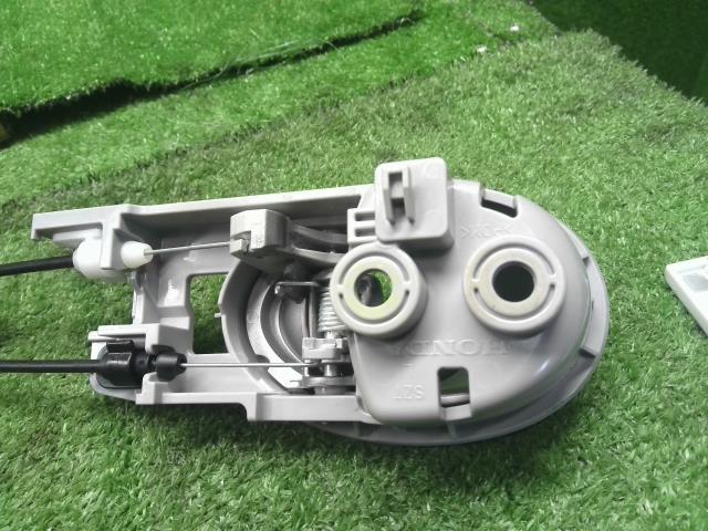 ＣＲ−Ｚ DAA-ZF1 左フロントドアロック インナーハンドル　助手席側　72150-SZT-J02 自社品番250021