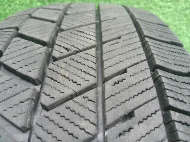 16インチ 冬 スタッドレスタイヤ 4本 22年 175/60R16　BLIZZAK VRX3 ブリヂストン ラクティス外し 自社品番250022