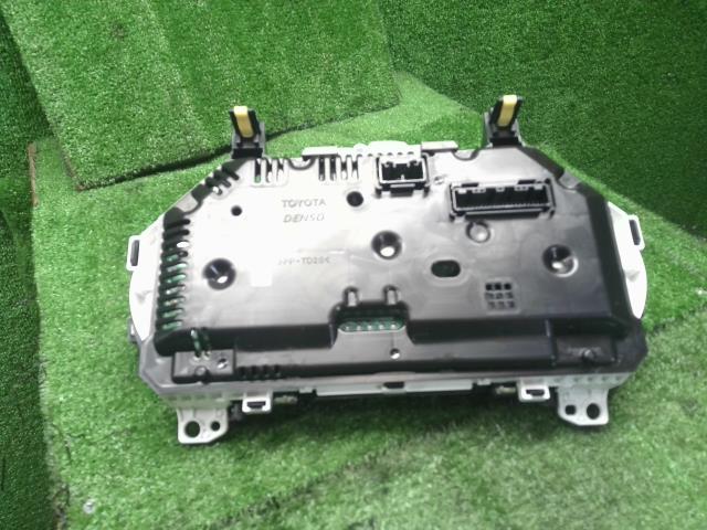 ラクティス DBA-NCP120 デジタルスピードメーター 83800-5CK00 自社品番250022