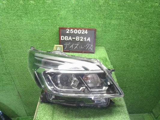 デイズルークス DBA-B21A 右ヘッドランプ　右ヘッドライト　LED　コイト100-67111　 運転席側　26010-6A02L 自社品番250024