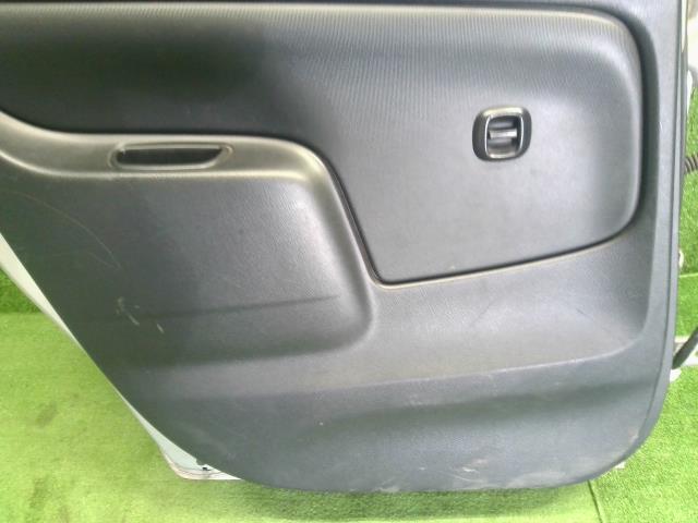 プロボックス DBE-NCP165V 左リアドア　助手席側　左Rドア 1E7 67004-52590 自社品番250025