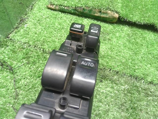 プロボックス DBE-NCP165V パワーウインドウスイッチ　PWスイッチ 右フロントドア用 TOKAIRIKA515905　 84820-52491 自社品番250025