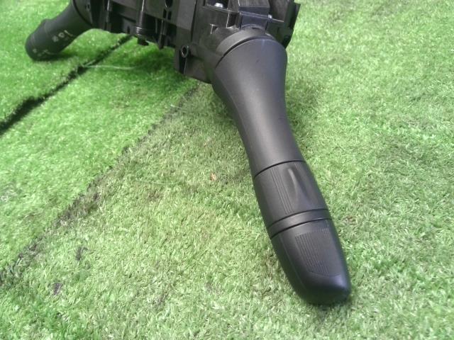 【中古】6AA-P15 キックス ディマースイッチ　コンビネーション ライトSW　ワイパーSW　47945-5RH0B　自社品番250038