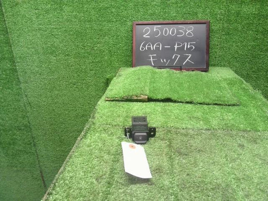 【中古】キックス 6AA-P15 USBポート コンソールリア側  自社品番250038 XDN