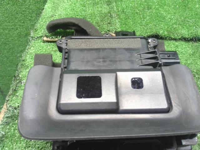 【中古】タント DBA-LA610S フロント ブレーキサポート カメラ  自社品番250039 S28