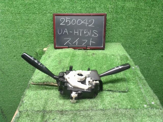 スイフト UA-HT51S ディマースイッチ　ワイパーSW　ライトSW　コンビネーション 37400-80GB0 自社品番250042