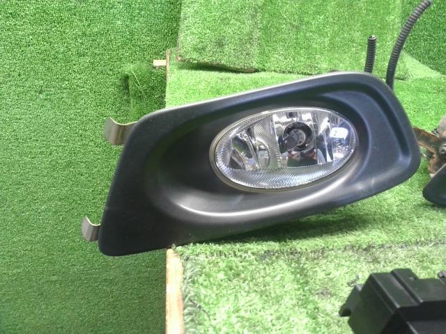 ステップワゴン DBA-RG2 フォグランプ  フォグライト 左右 スイッチ付 運転席 助手席 スタンレー 自社品番250044