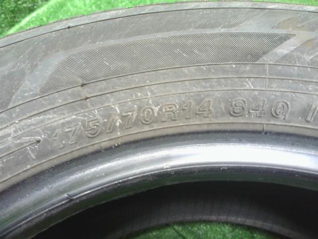 14インチ 冬 スタッドレスタイヤ 4本 21年 Ice GUARDIG60 175/70R14 ヨコハマ ポルテ外し 自社品番250047