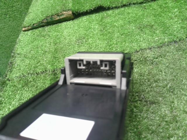 Ｎ−ＢＯＸ DBA-JF3 パワーウインドウスイッチ PWスイッチ　35750-TTA-J01 自社品番250050