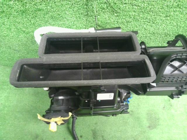 Ｎ−ＢＯＸ DBA-JF3 カーヒーター ケース ヒーターコア差込口 エキパン エバポレーター 79106-TTA-952 自社品番250050