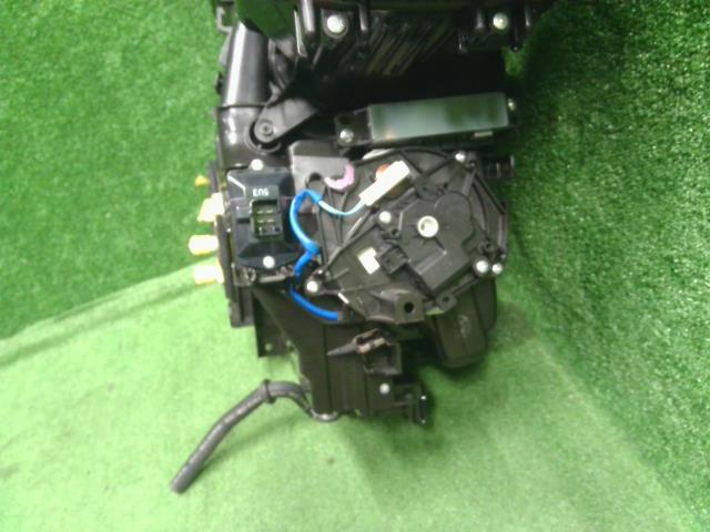 Ｎ−ＢＯＸ DBA-JF3 カーヒーター ケース ヒーターコア差込口 エキパン エバポレーター 79106-TTA-952 自社品番250050